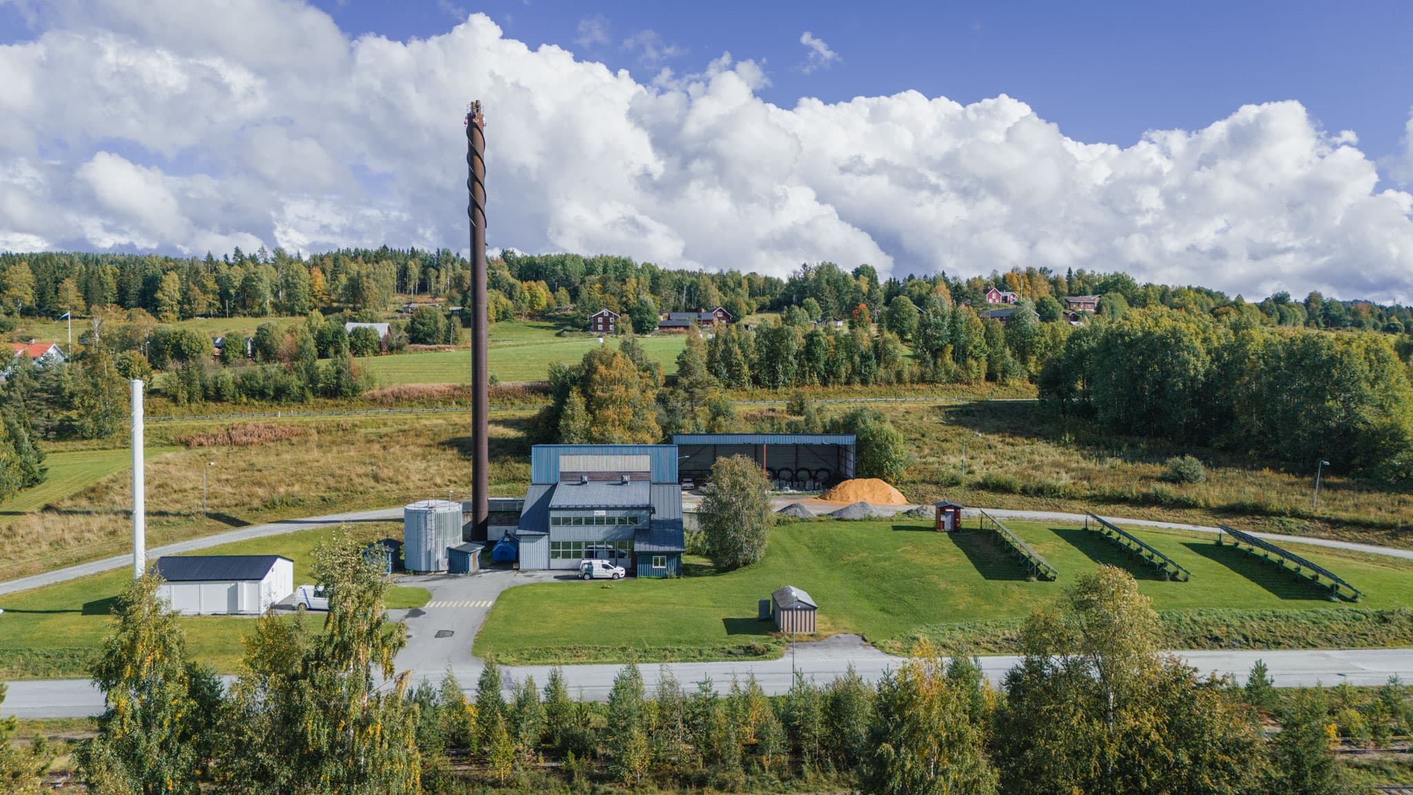 BTEAs fjärrvärmeanläggning i Svenstavik. Vi har fjärrvärmenät i Rätan och Svenstavik. Vi ansluter din fastighet till fjärrvärme.